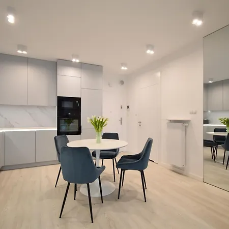 Pearl Apartament *